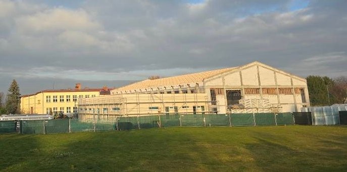 Hala sportowa w Wojsławicach.